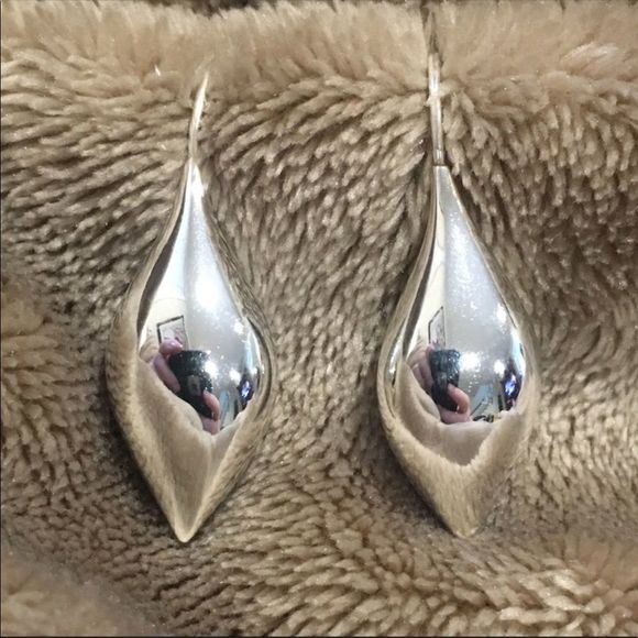 MICHAEL DAWKINS Sterling Silver Puff Teardrop French Wire Earrings - Picture 7 of 10